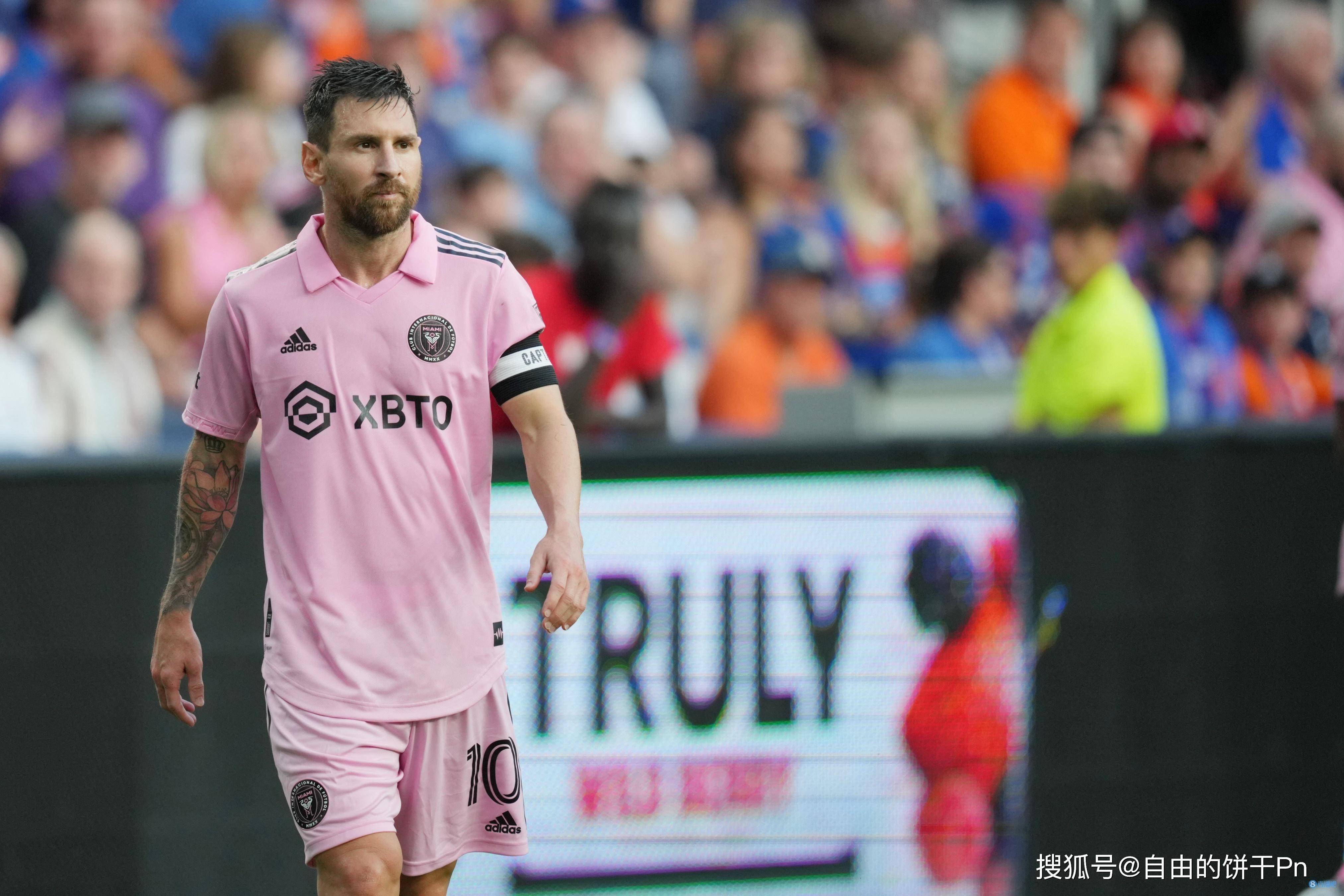 关于巴萨神奇逆转拜仁，梅西绝地反击的信息